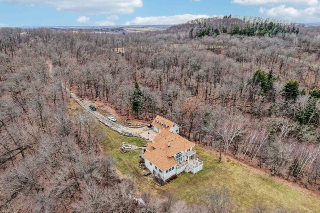 W9460 Welch Road, Elroy, WI 53929