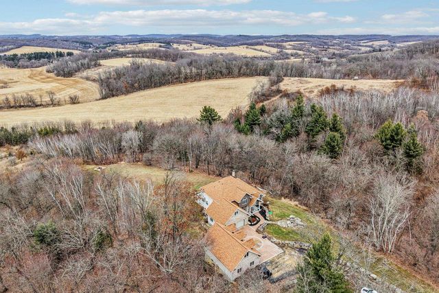 W9460 Welch Road, Elroy, WI 53929