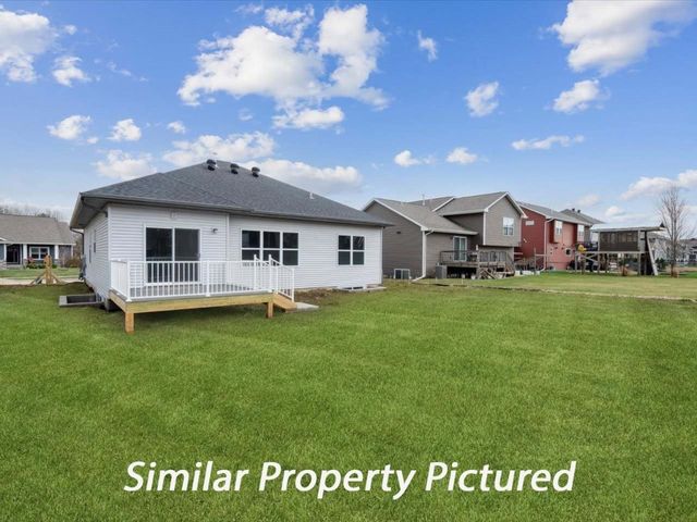 235 Chadwick Lane, Iowa City, IA 52246