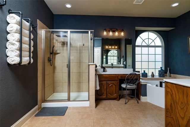 1424 Fence Post Drive, Fort Worth, TX 76052