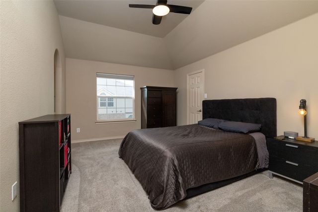 1424 Fence Post Drive, Fort Worth, TX 76052