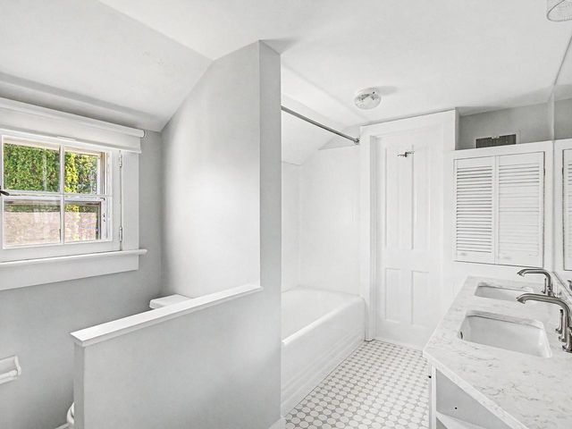 173-179 South Prospect Street, Burlington, VT 05401