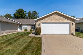 596 W 76th Avenue, Merrillville, IN 46410