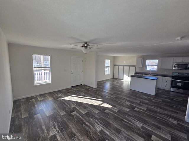 31 GOLFVIEW DR, Quakertown, PA 18951