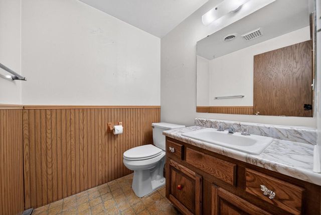 2506 Geele AVENUE, Sheboygan, WI 53083