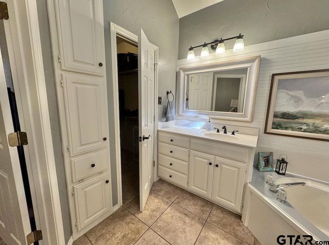 3110 Tallow Oak Cir, Tyler, TX 75707