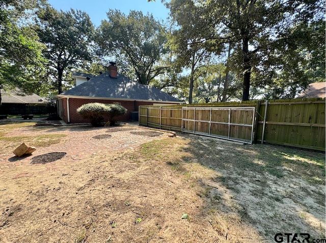 3110 Tallow Oak Cir, Tyler, TX 75707