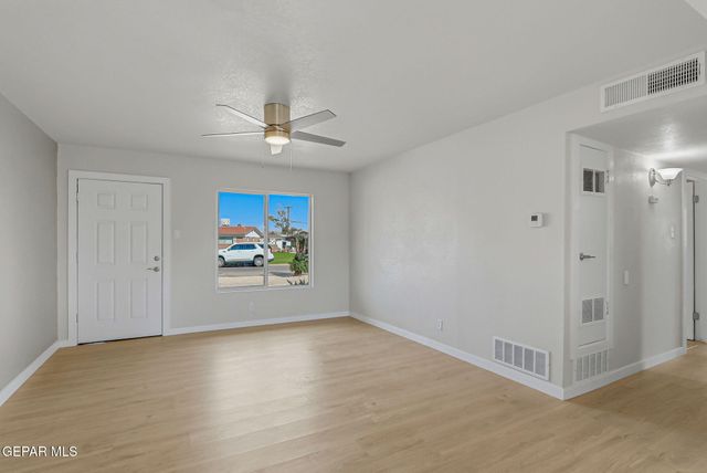 9205 Salisbury Drive, El Paso, TX 79924