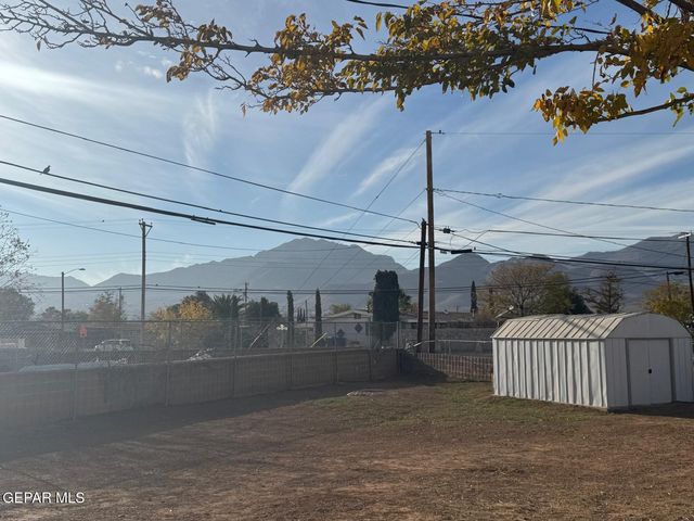 9205 Salisbury Drive, El Paso, TX 79924