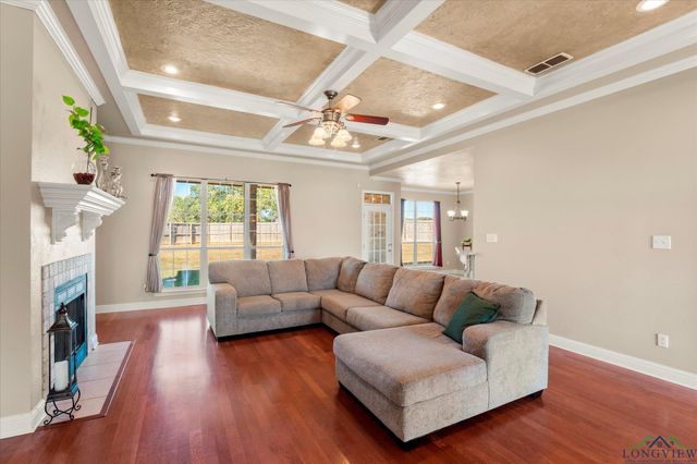 2200 McKeller Rd., Mount Pleasant, TX 75455