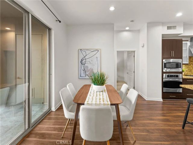 21 Gramercy 208, Irvine, CA 92612