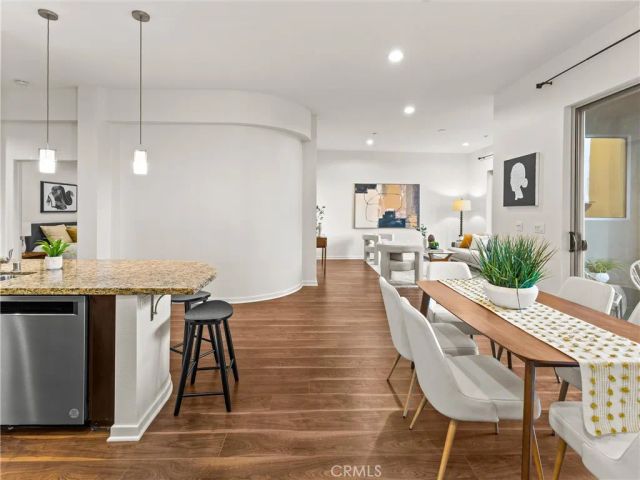 21 Gramercy 208, Irvine, CA 92612