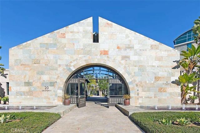 21 Gramercy 208, Irvine, CA 92612
