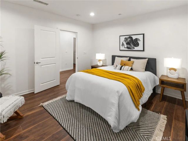 21 Gramercy 208, Irvine, CA 92612