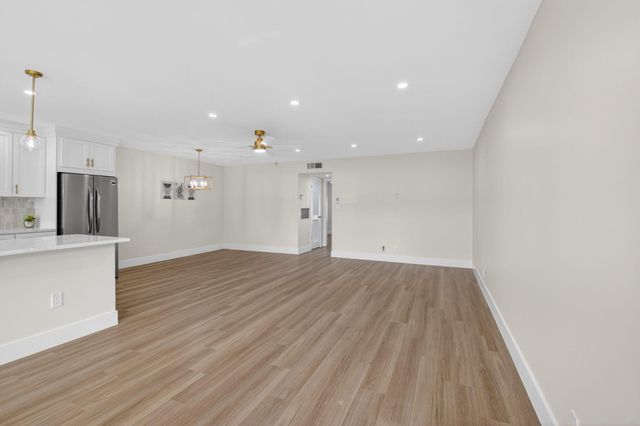 760 High Point N, Delray Beach, FL 33445