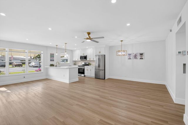 760 High Point N, Delray Beach, FL 33445