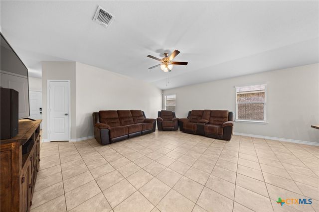 6131 Lavaca Drive, Belton, TX 76513