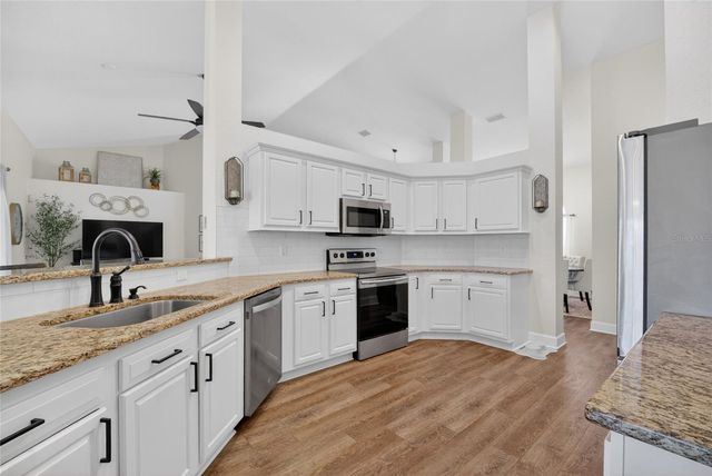 3903 SE 38TH LOOP, Ocala, FL 34480