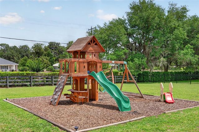 3903 SE 38TH LOOP, Ocala, FL 34480