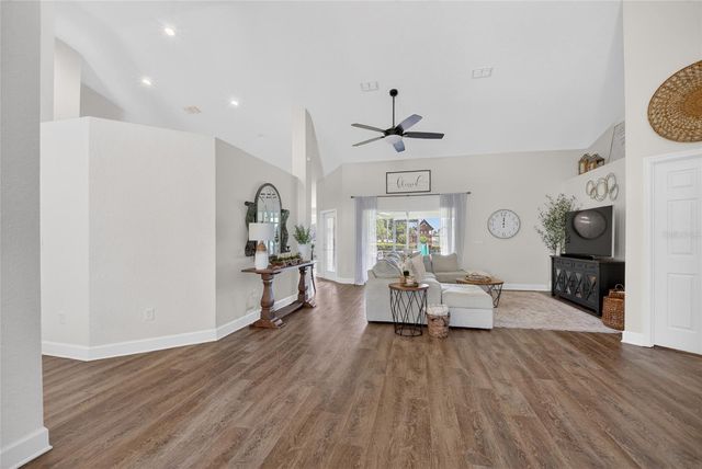 3903 SE 38TH LOOP, Ocala, FL 34480