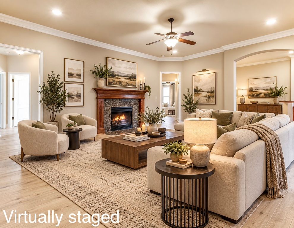 315 Castle Hill Drive, Burleson, TX 76028 — exterior