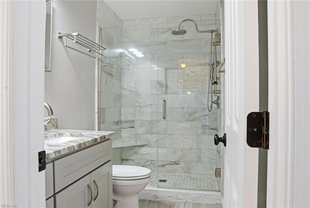 1726 Aspenwood DR, Hampton, VA 23666