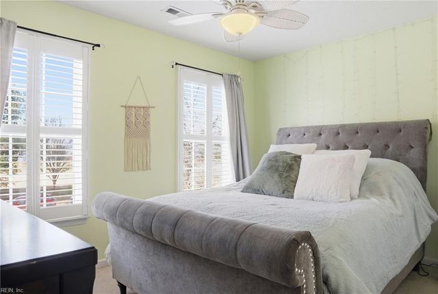 1726 Aspenwood DR, Hampton, VA 23666