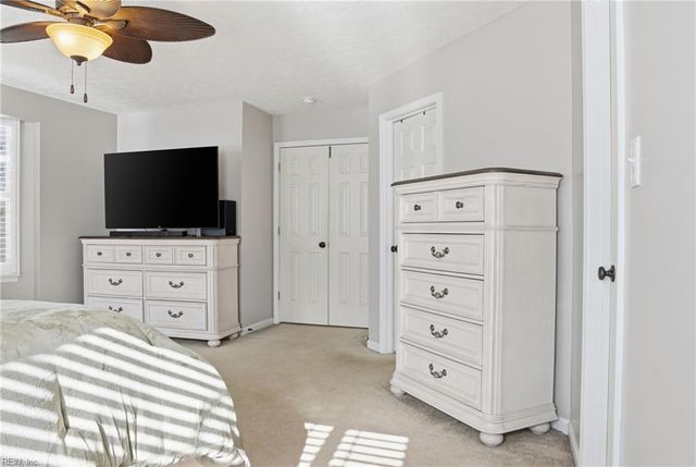 1726 Aspenwood DR, Hampton, VA 23666