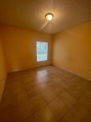 10282 Fox Trail Road 210, Royal Palm Beach, FL 33411