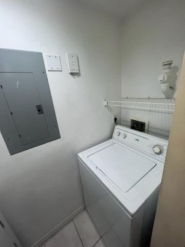 10282 Fox Trail Road 210, Royal Palm Beach, FL 33411