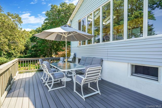 321 Sound Beach Boulevard, Sound Beach, NY 11789