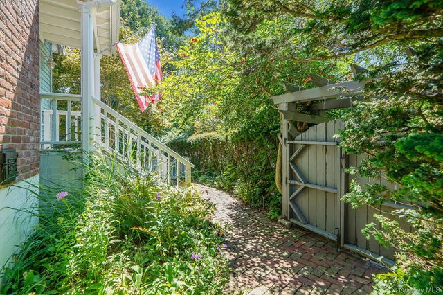 321 Sound Beach Boulevard, Sound Beach, NY 11789