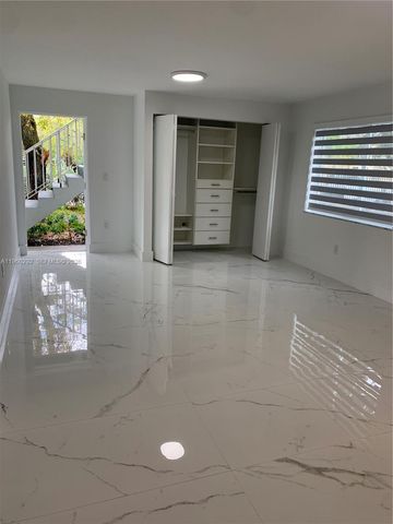 7843 NE 10th Ave 2, Miami, FL 33138