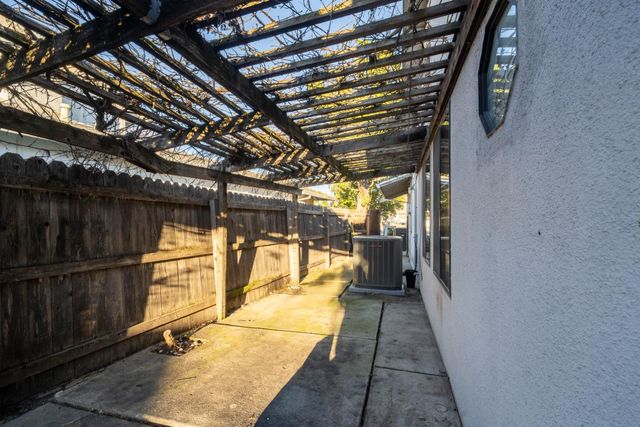 7388 Mandy Dr, Sacramento, CA 95823