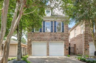 2709 Wroxton Road, West University Place, TX 77005