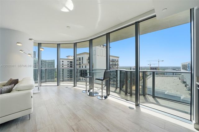 55 SW 9th St 3106, Miami, FL 33130