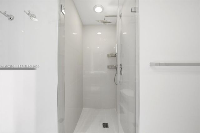 55 SW 9th St 3106, Miami, FL 33130