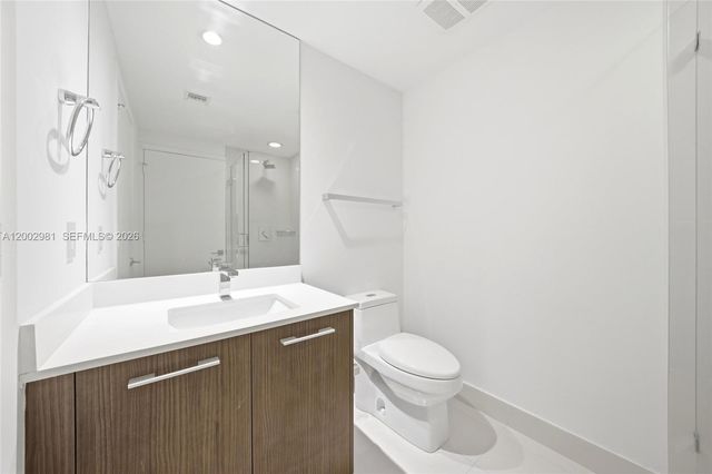 55 SW 9th St 3106, Miami, FL 33130