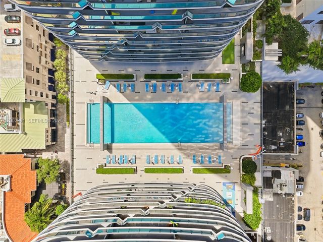 55 SW 9th St 3106, Miami, FL 33130