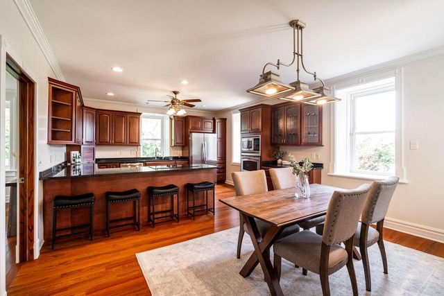628 Port Washington ROAD, Grafton, WI 53024