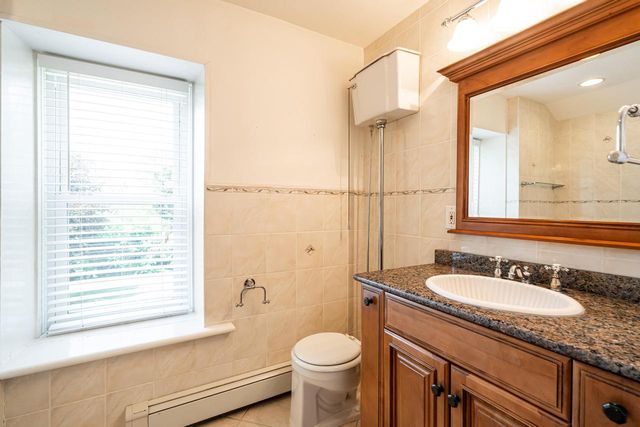 628 Port Washington ROAD, Grafton, WI 53024