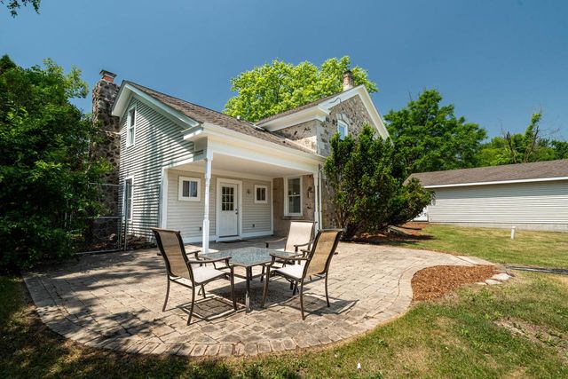 628 Port Washington ROAD, Grafton, WI 53024
