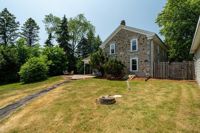 628 Port Washington ROAD, Grafton, WI 53024