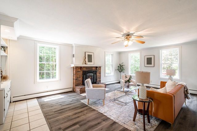 628 Port Washington ROAD, Grafton, WI 53024