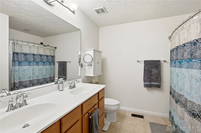 7384 Ballauer Place, Dayton, OH 45424