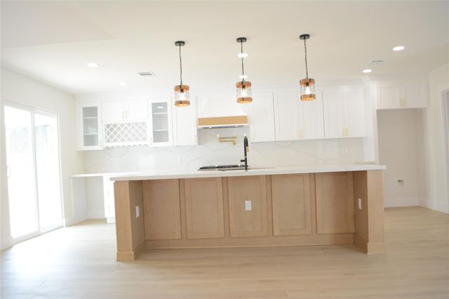 418 Briar Hill Drive, Houston, TX 77042