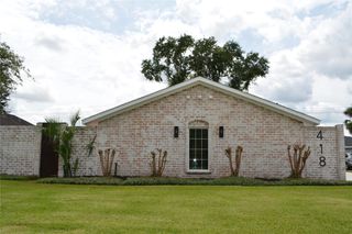 418 Briar Hill Drive, Houston, TX 77042