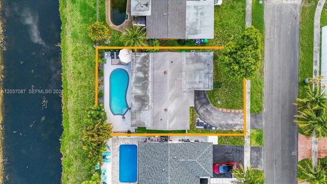 8580 NW 20th Court, Sunrise, FL 33322