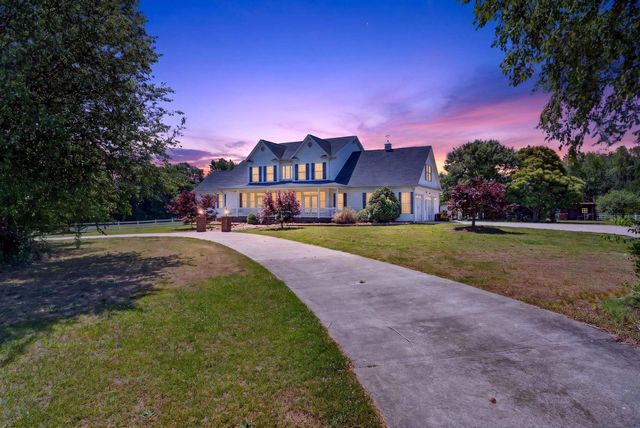 278 Holden Dr, Inman, SC 29349
