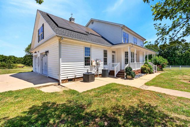 278 Holden Dr, Inman, SC 29349